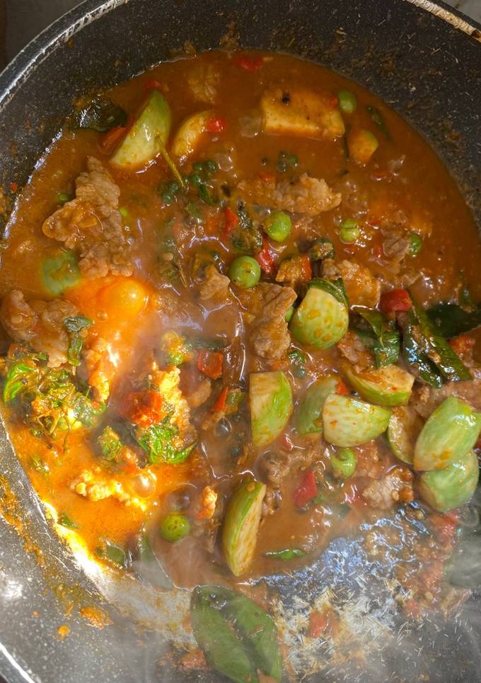 รูปของ ผัดเผ็ดเนื้อมะเขือ