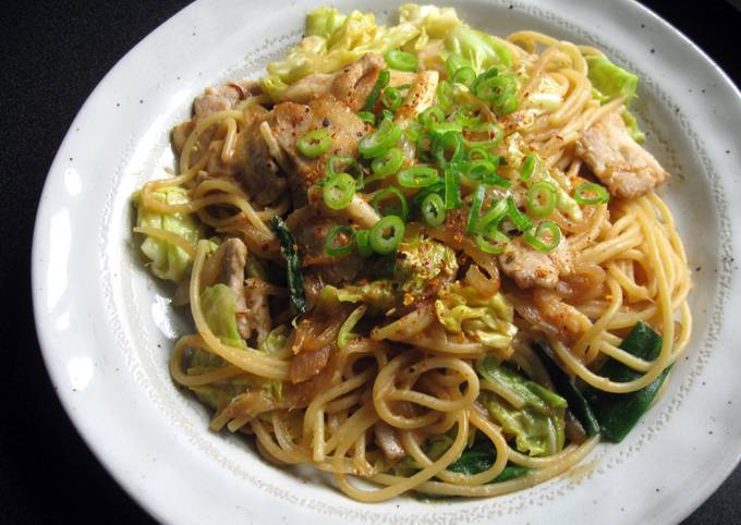 A picture of Pork & Cabbage Spaghetti with Sweet Miso Sauce.