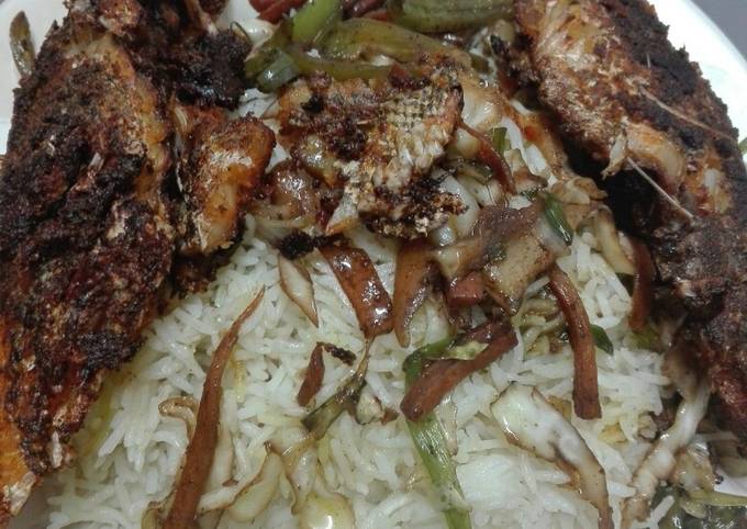 A picture of Grilled fish vegetable rice.