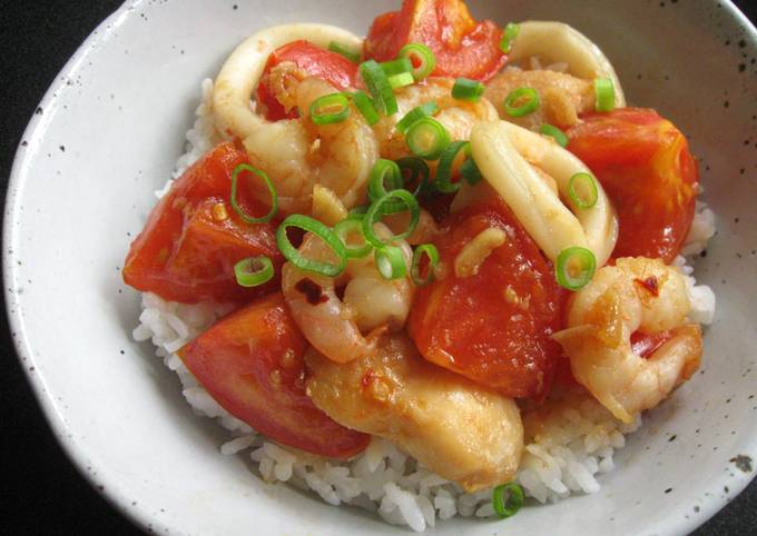 A picture of Seafood & Tomato Rice Bowl.