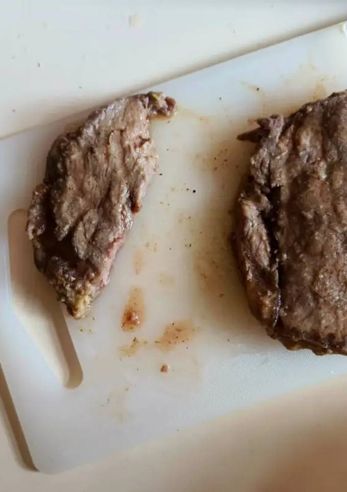 A picture of Quavenci steak.