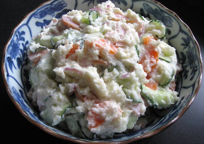 A picture of Mashed Cauliflower Salad.