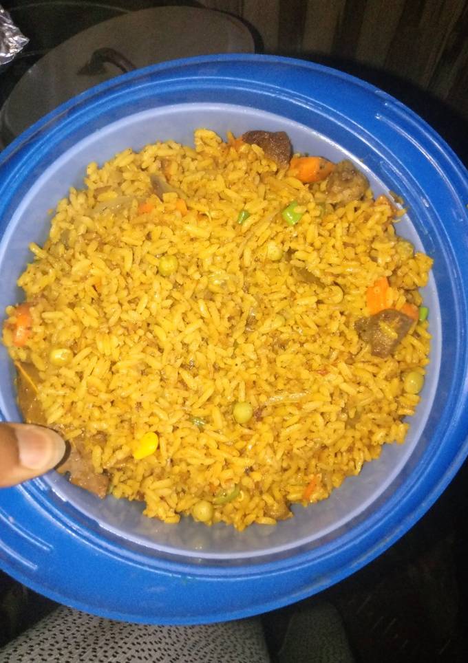 A picture of Fried Rice 🍚.