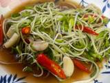 รูปของ ผัดต้นอ่อนทานตะวัน