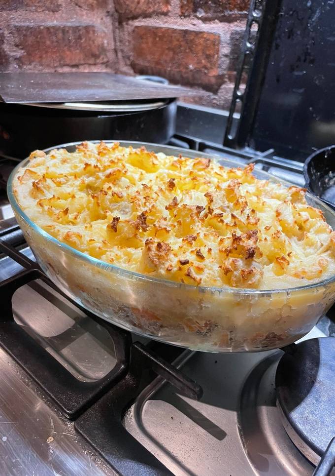 A picture of Jamie’s Fish Pie.