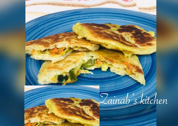 A picture of Vegetable stuffed flat bread🍽.