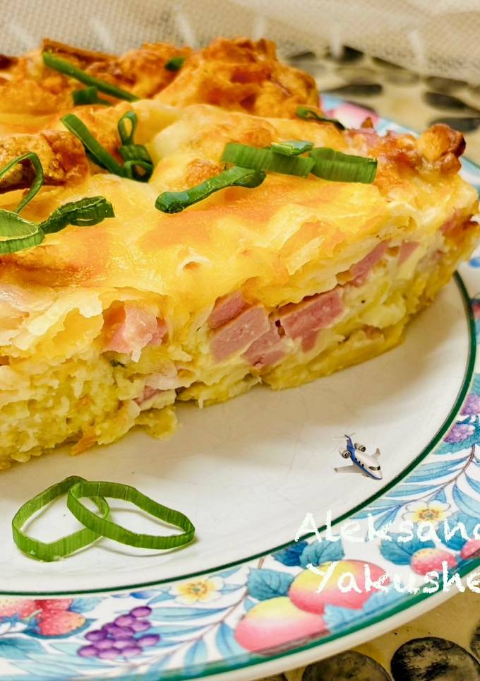 A picture of Lazy Tortilla Pie with Sausage and Cheese.