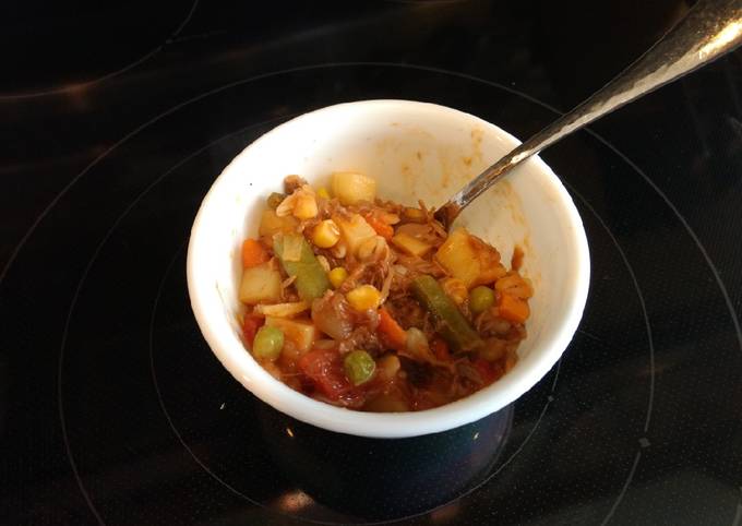 A picture of Vegetable beef soup.