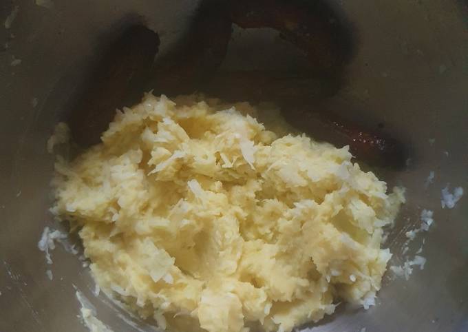 A picture of Shredded Cabbage in Mashed Potatoes.