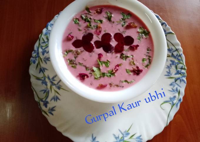 A picture of Rose & Beetroot yogurt 🌹.