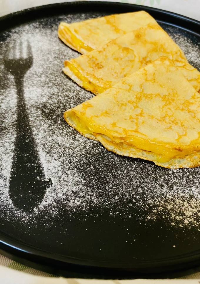 A picture of Lemon Crêpes.