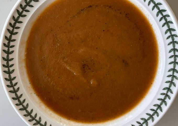 A picture of Quick & Easy Courgette Soup.