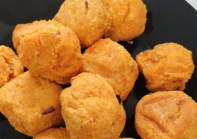 A picture of Sweet potato falafel with carrot 🥗🥕 salad. Gluten free. Air fryer.