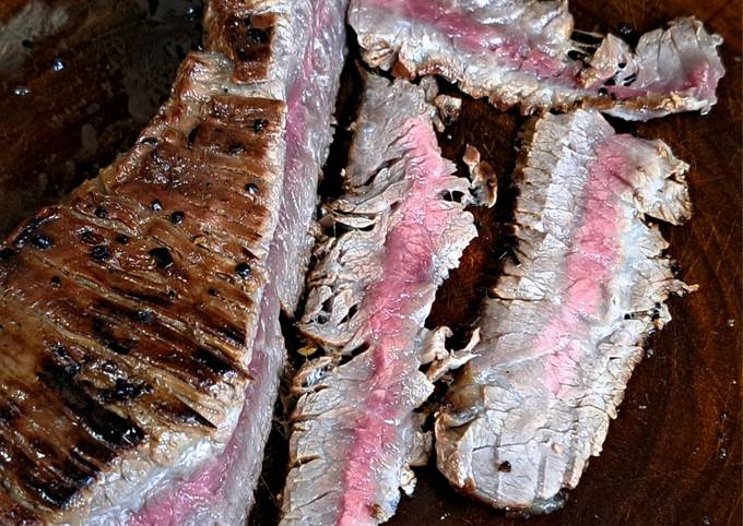 รูปของ Flank Steak ย่างเตาหินภูเขาไฟ