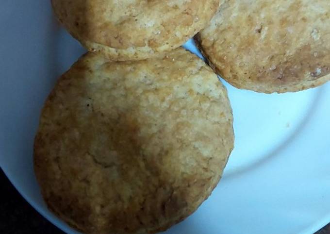 A picture of 15-minute air fryer scones.