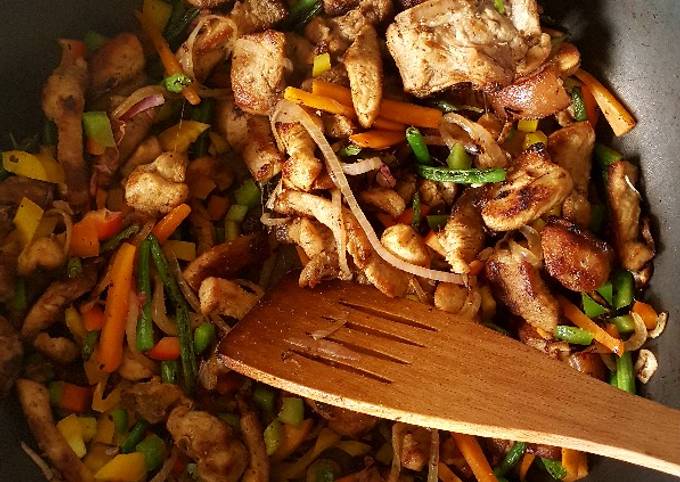 A picture of Pork & Veggie Stir Fry.