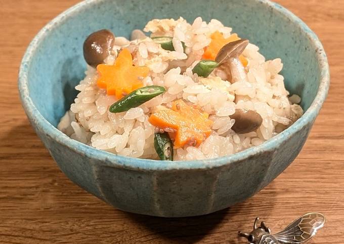 A picture of ★Rice cooked with chia seeds and vegetables★.