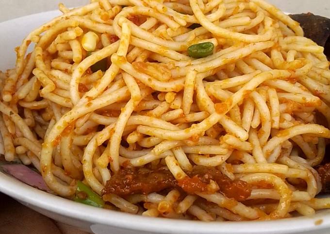 A picture of Beet Carrot Stir Fried Vegetable Pasta.