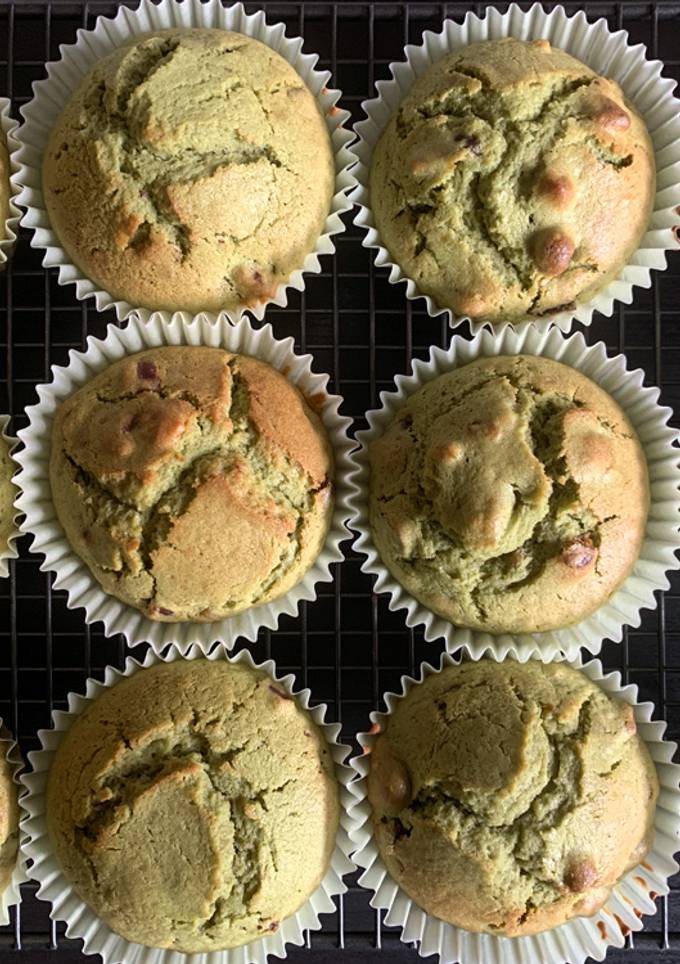 A picture of Matcha, Dates & Walnuts Cupcakes.