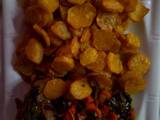 A picture of Fried Irish potatoe with vegetable Sauce.