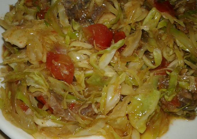 A picture of Mixed cabbage beef #vegetable contest.