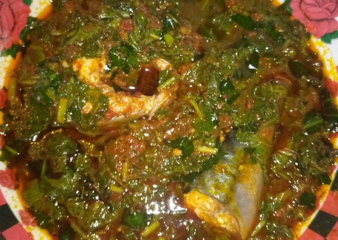 A picture of Green vegetable stew(Miyan alayewu).