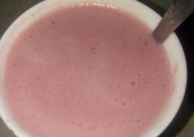 A picture of Yorghurt tree tomato smoothie.