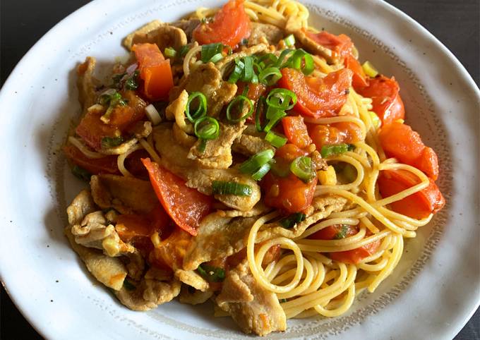 A picture of Curry Flavoured Pork & Tomato Spaghetti.