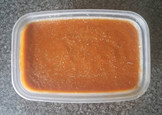 A picture of Scotch Bonnet Tomato mild Chilli Carrot Curry.