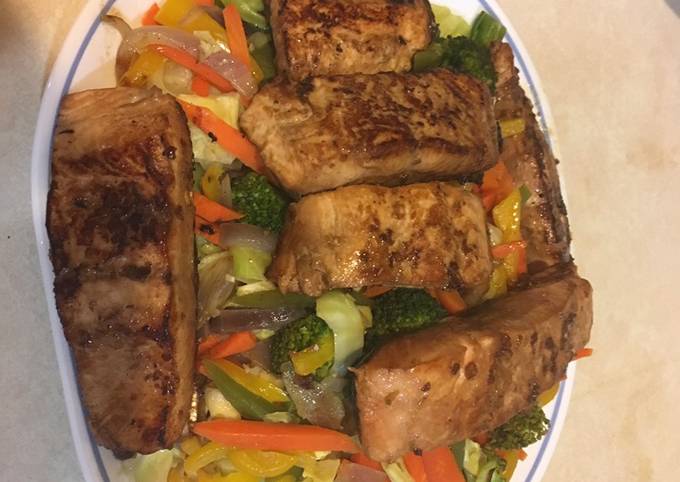 A picture of Asian Honey Soy Salmon w Steamed Vegetables.