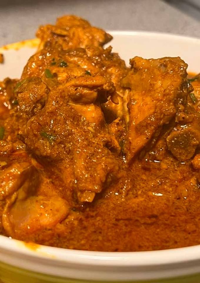 A picture of Butter chicken roast.