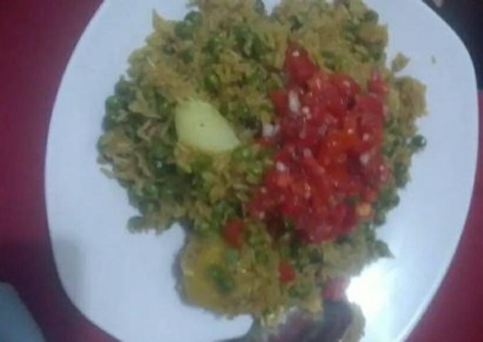 A picture of Vegetable pilau.