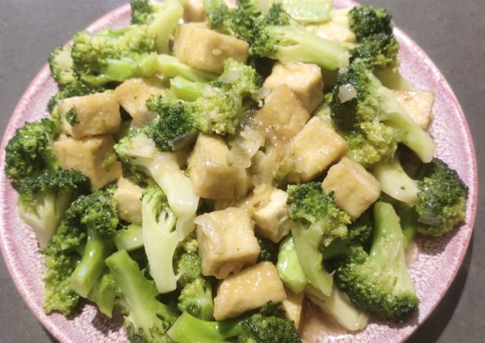 A picture of Sauteed Broccoli.