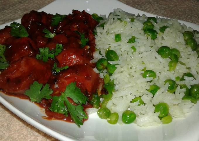 A picture of Smokie/veggie rice.