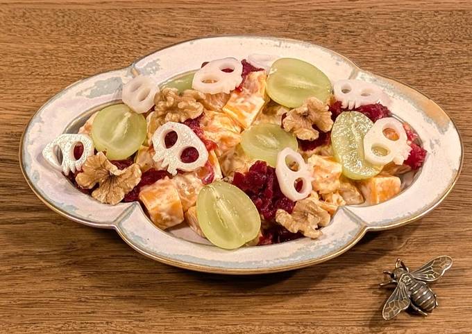 A picture of ★ Pumpkin salad with lotus root skull★.