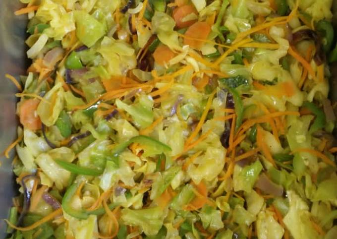 A picture of Chinese stir fried cabbage.