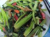 A picture of Stir fry green vegetable.