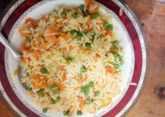 A picture of Vegetable rice.