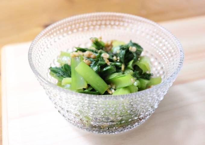 A picture of Japanese vegetable dishes, Komatsuna and Amazake, balsamic vinegar.