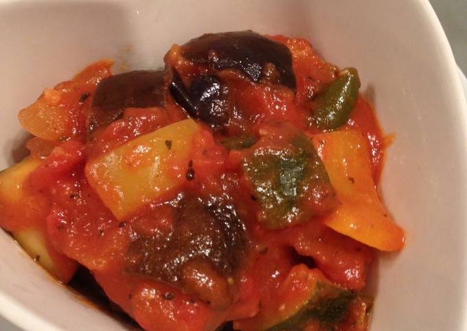 A picture of Stewed Tomato Summer Vegetables (Ratatouille).