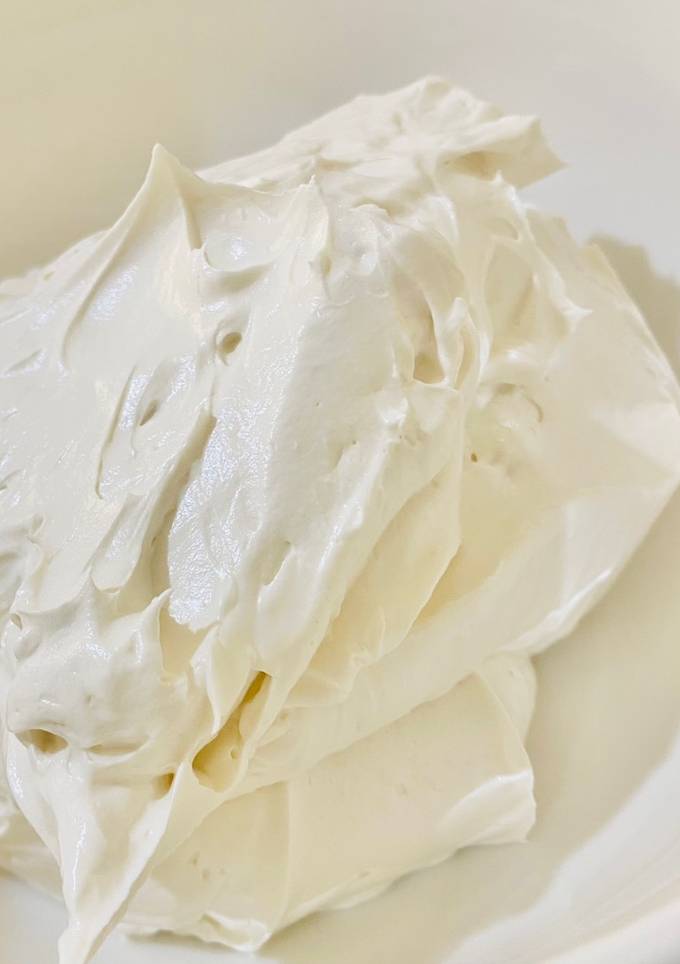 A picture of Swiss Meringue Buttercream.