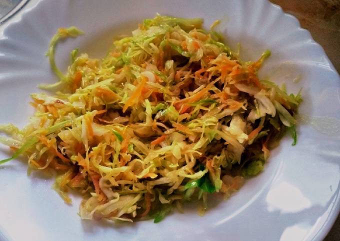 A picture of Steamed cabbage n Carrot's #themechallenge.