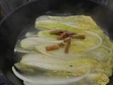 A picture of Jinhua ham Chinese cabbage 金華火腿娃娃菜.