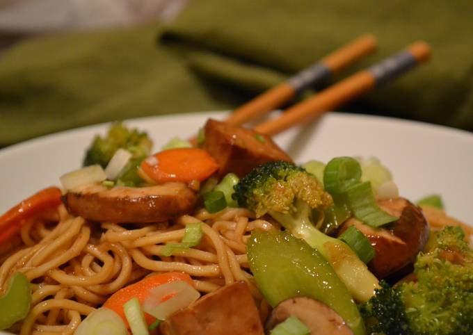 A picture of Vegetable Chow Mein - Stirfried Noodles.