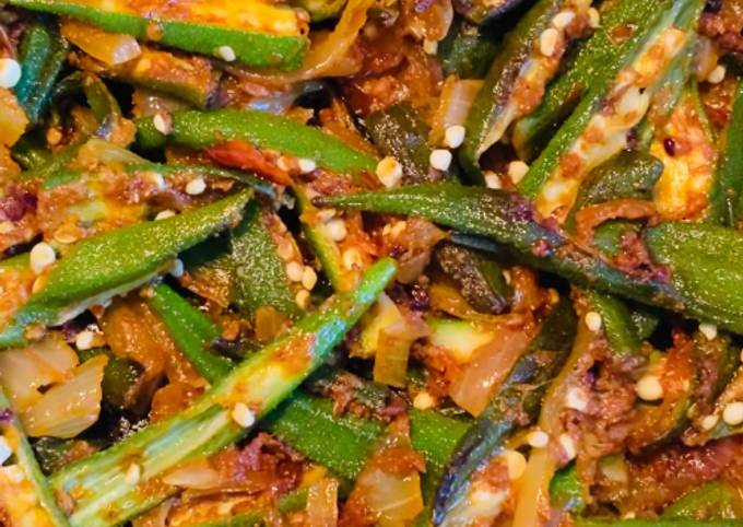 A picture of Tasty bindi(okra) baji.