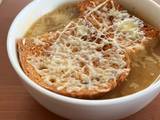 A picture of Inspired French Onion soup / soupe à l’ognions gratinée (without wine/alcohol).