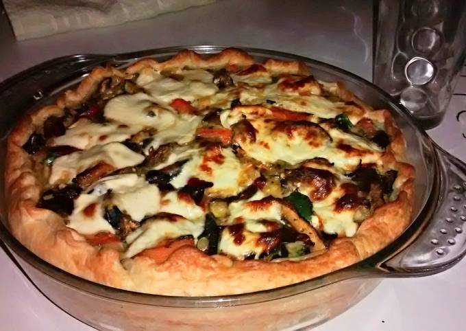 A picture of Roasted Vegetables Pie.