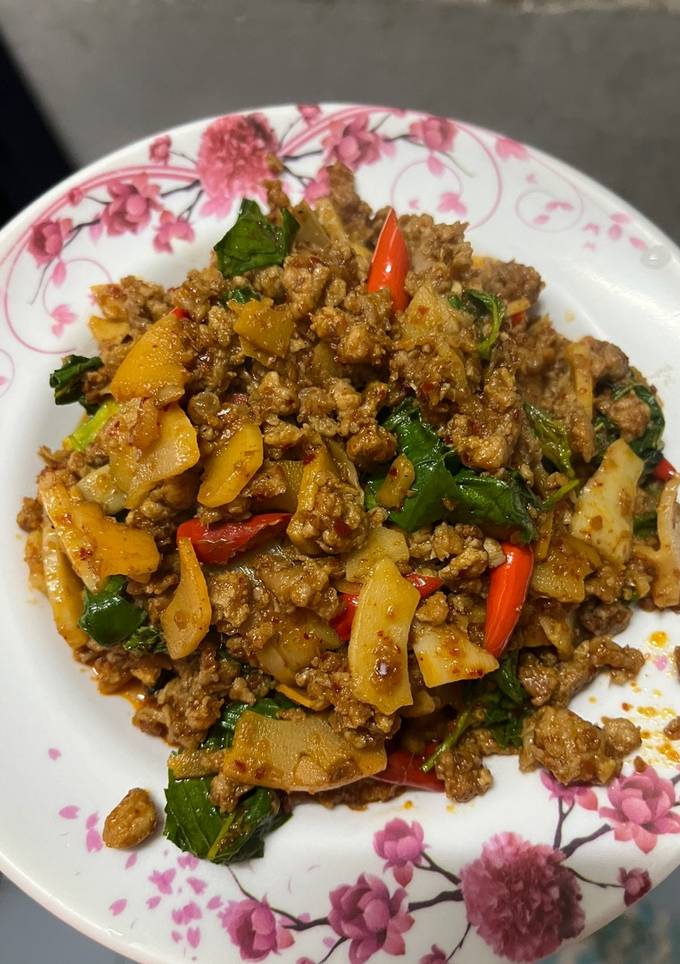 รูปของ ไก่สับผัดหน่อไม้ดอง