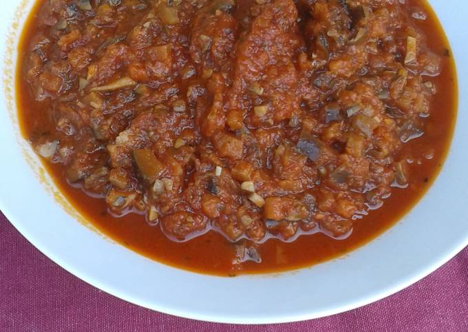 A picture of Vegetable bolognes sauce.