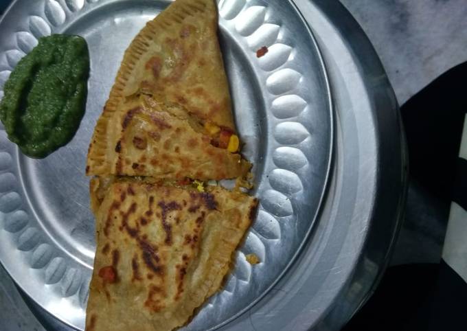 A picture of Vegetable paratha.